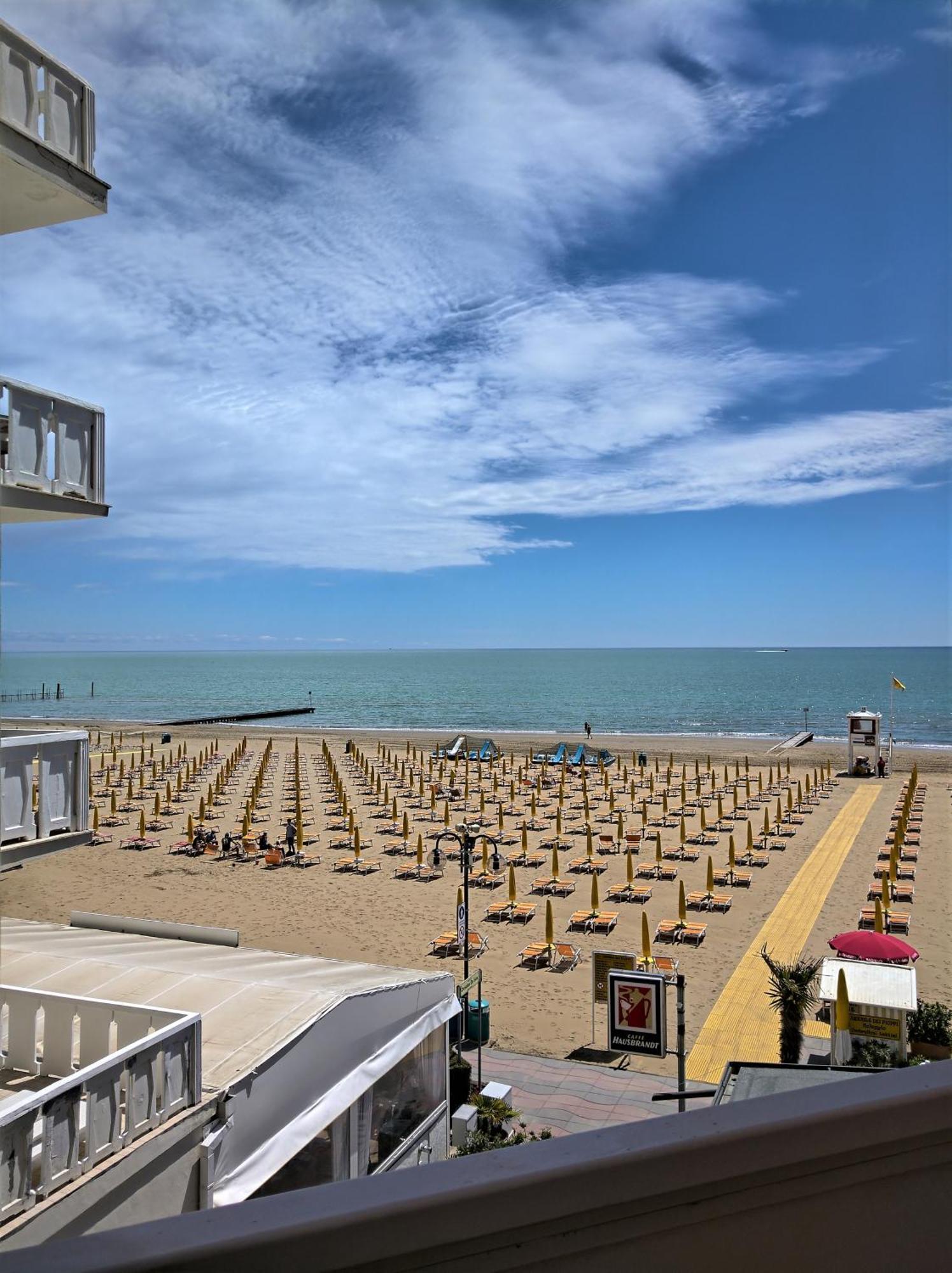 Standard Single Room with Partial Sea View,1300274245:JPEG